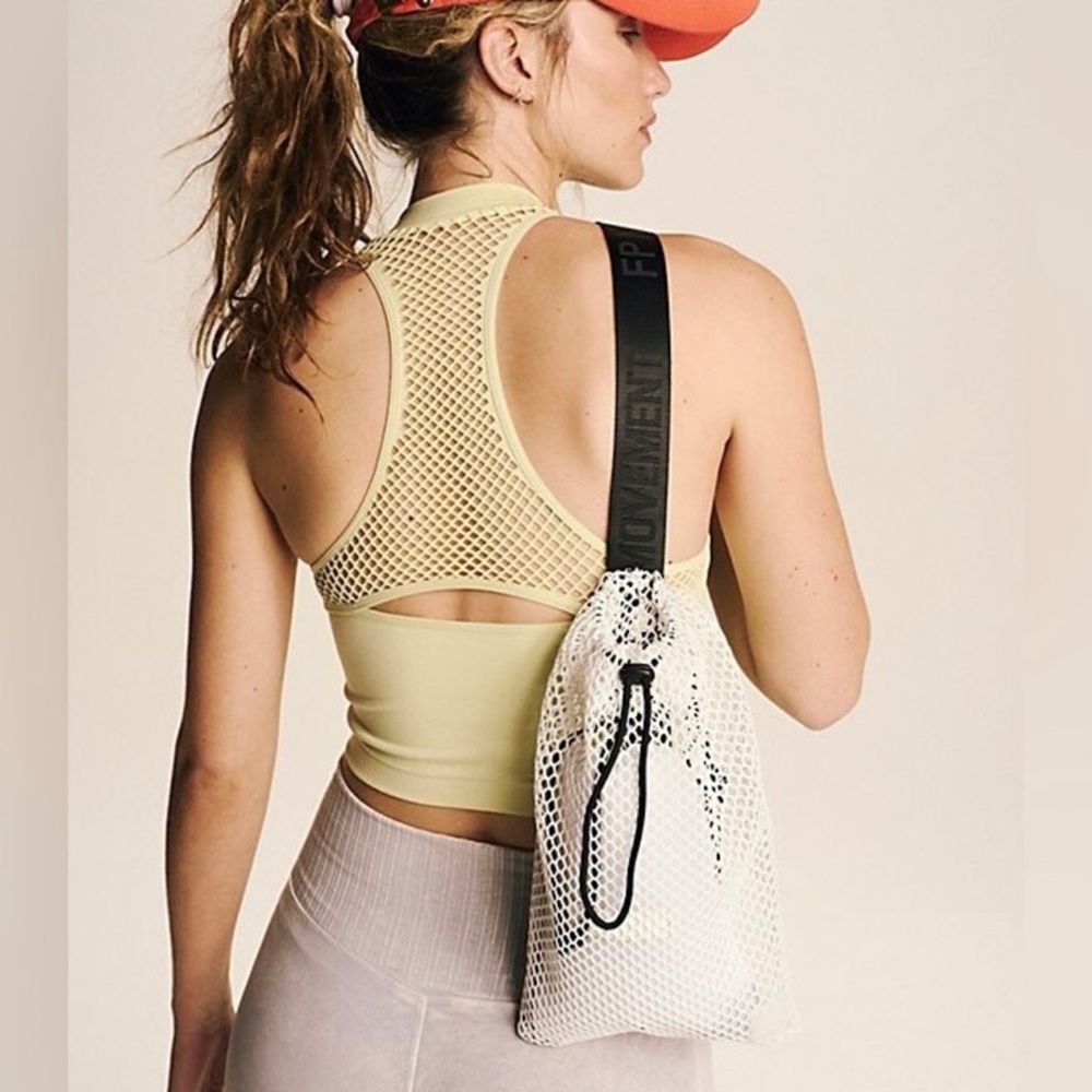Free People FP Movement Mini Mesh Sling Bag NWT - Picture 2 of 6